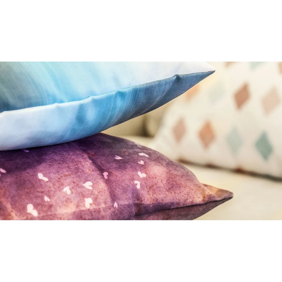 ALIEN SPACE THROW PILLOW