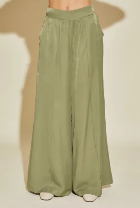 Banded Wide Leg Pants