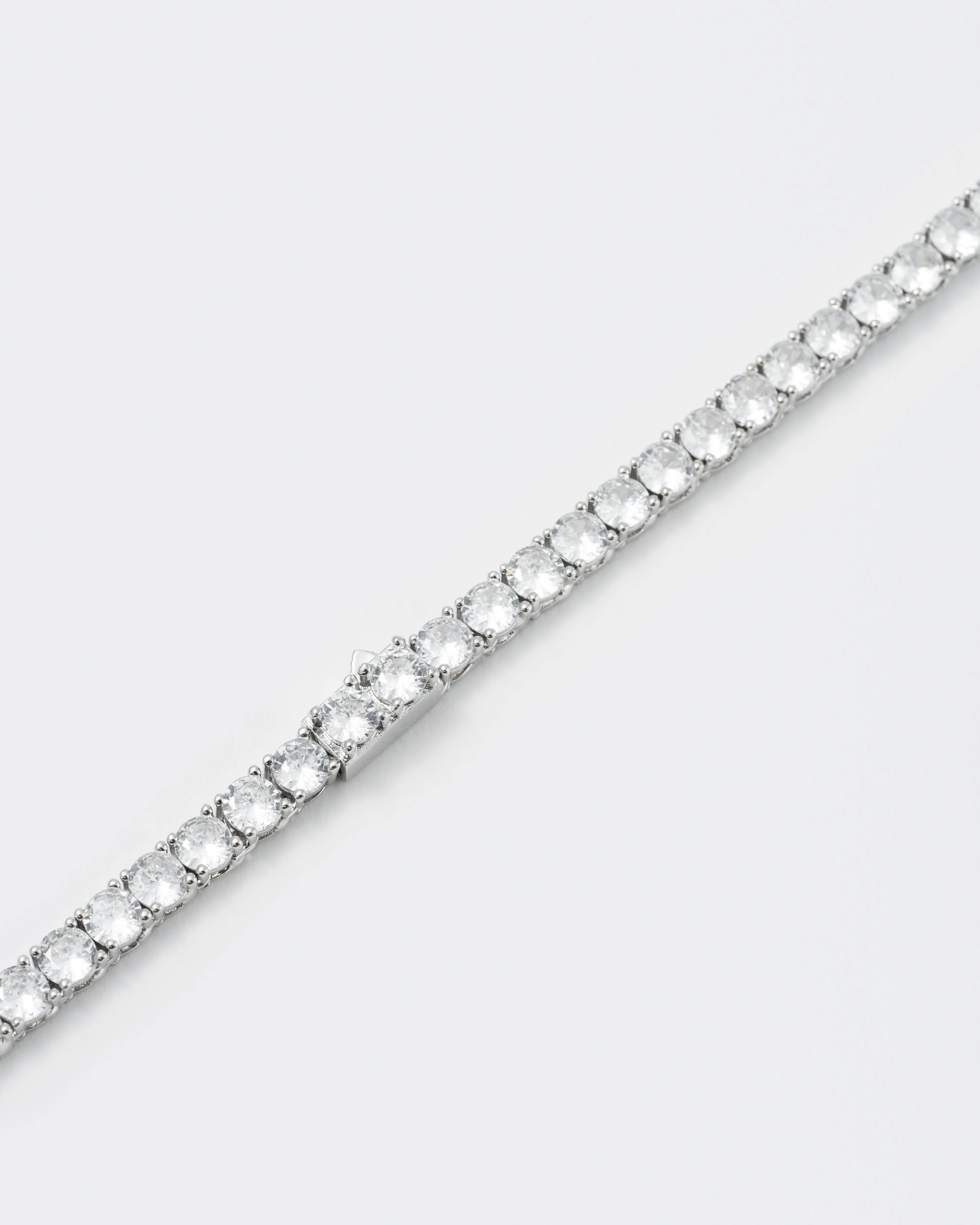Darkai White Tennis Bracelet