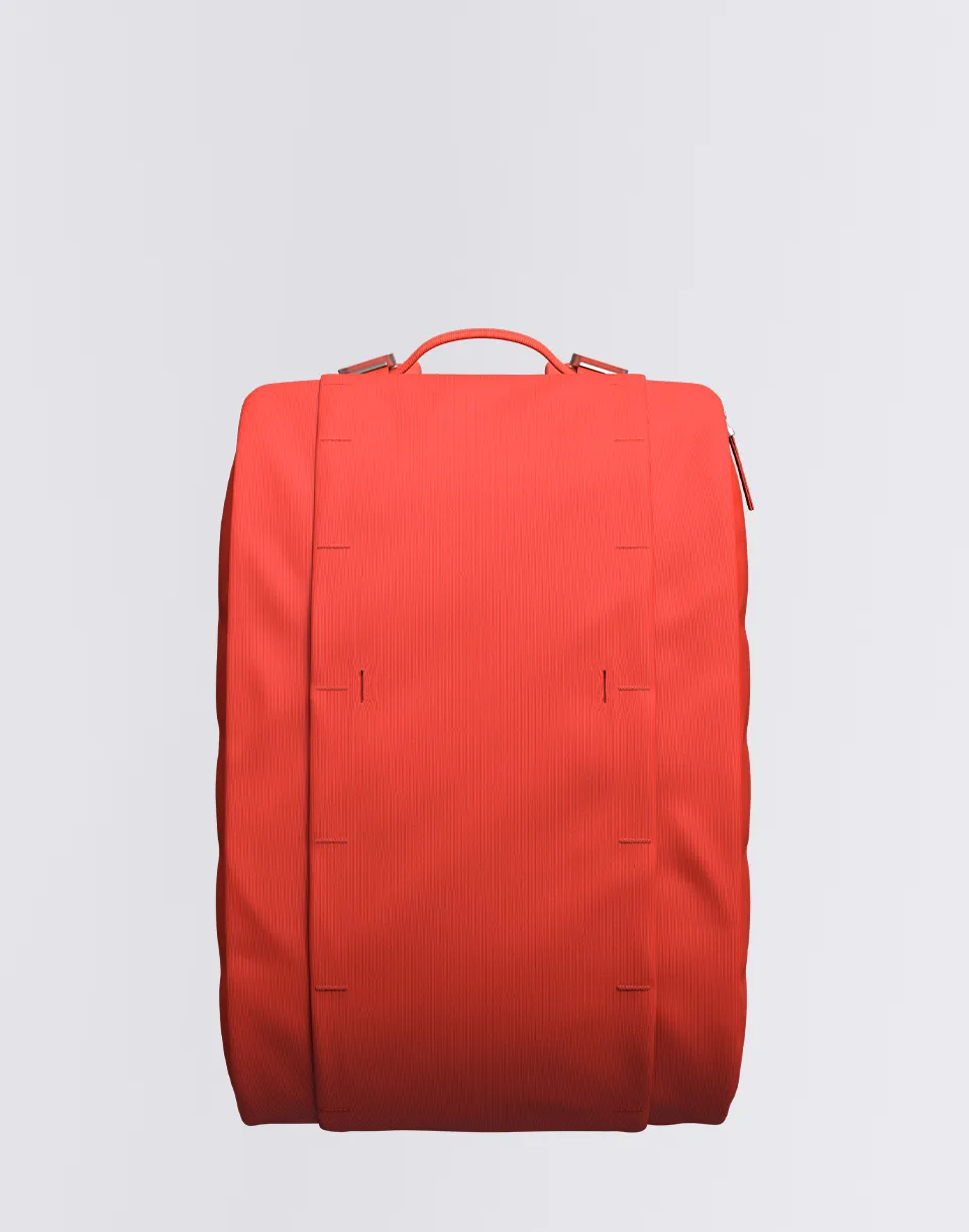 Db Hugger Base Backpack 15L Falu Red