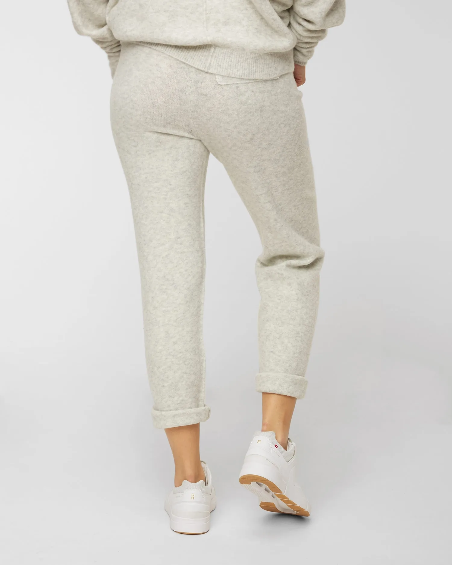 DEHA HYPE trousers D73417-33801