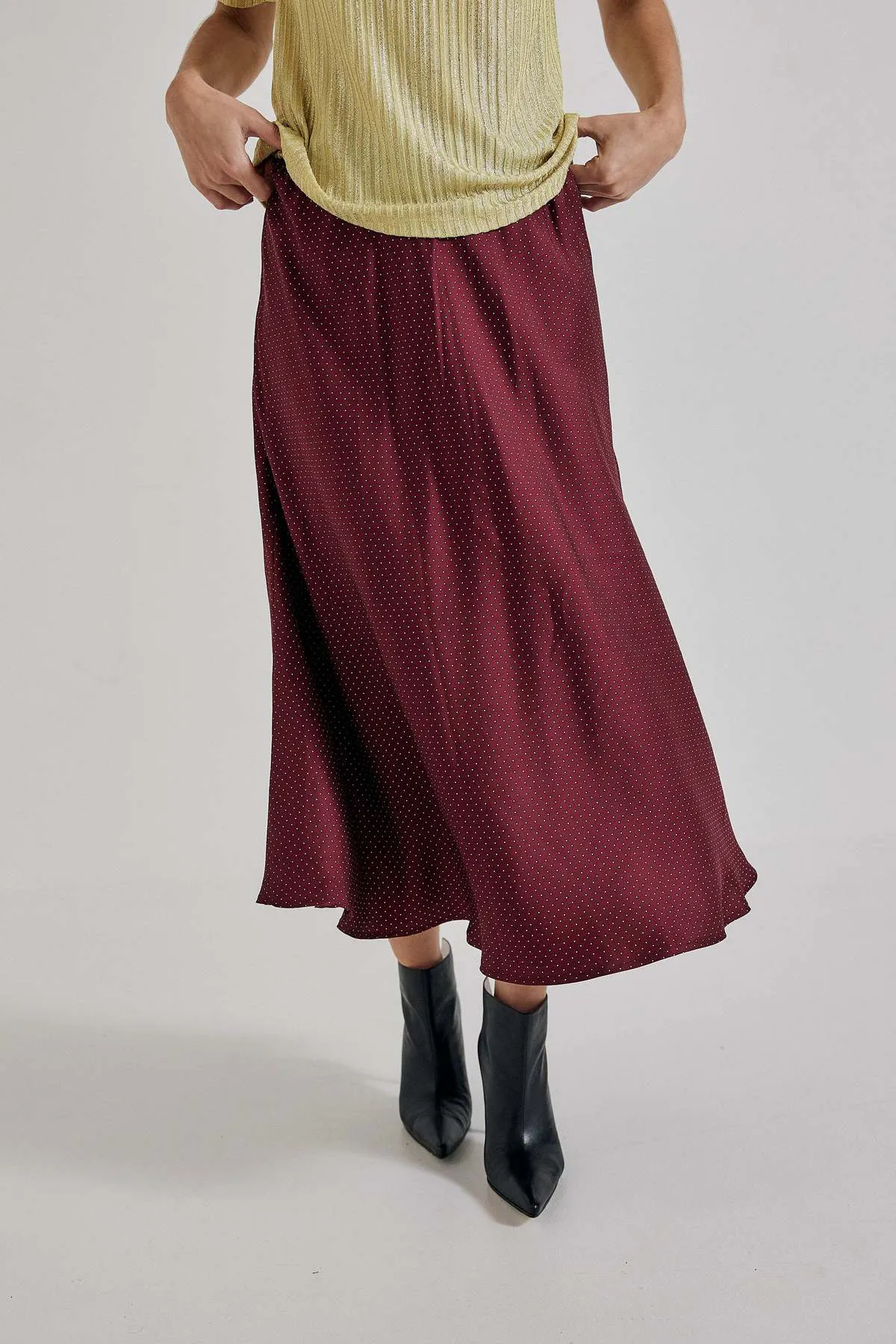 Duchess Skirt - Mens Necktie