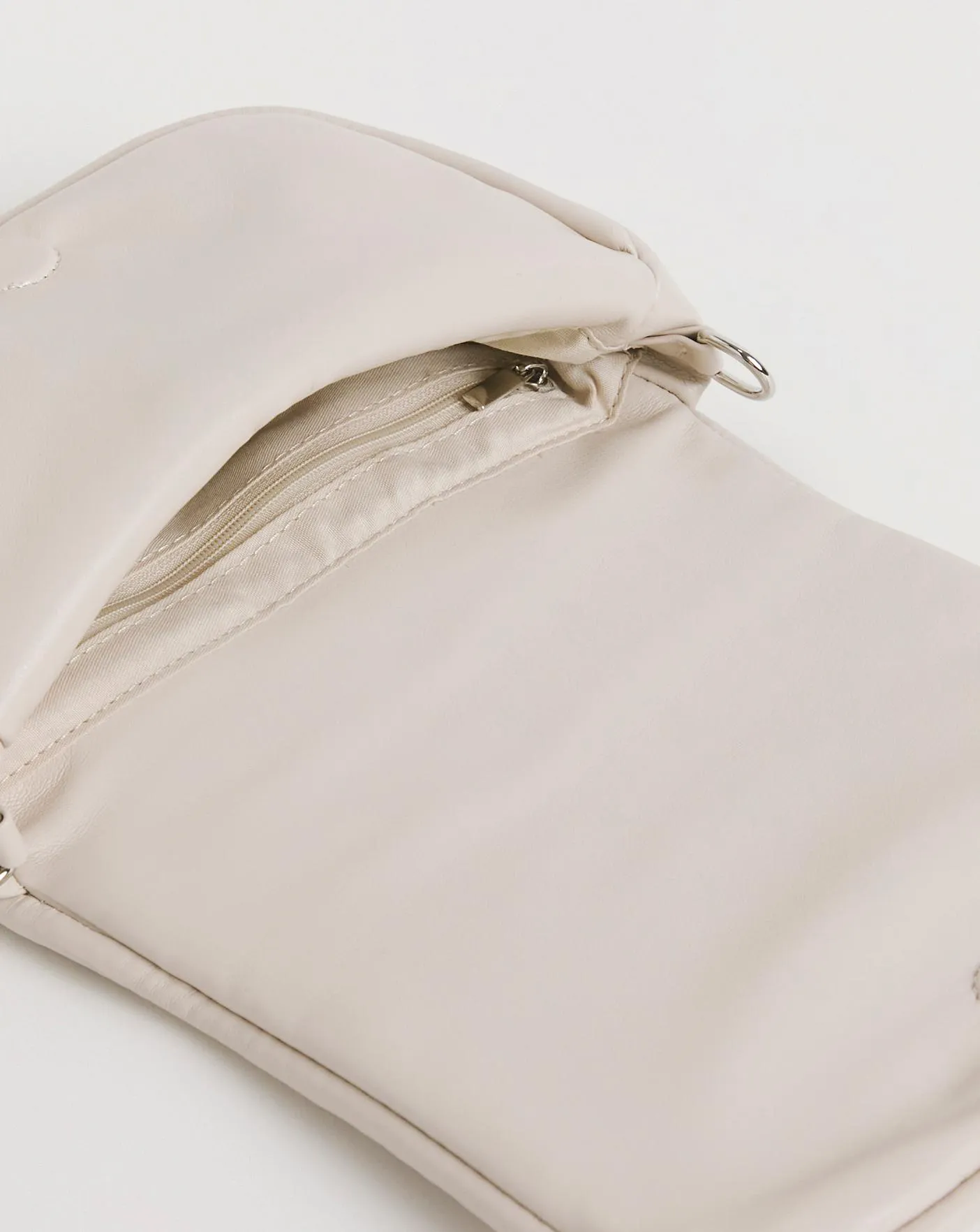 Ecru Soft Volume Camera Bag