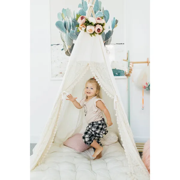 E&E Eleanor Play Tent, Cream/Lace