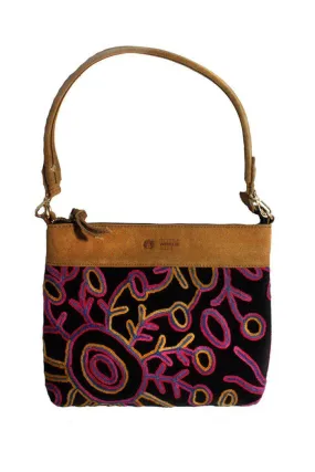 Hudson Leather Embroidered Handbag (Tan) - 30 x 24cm