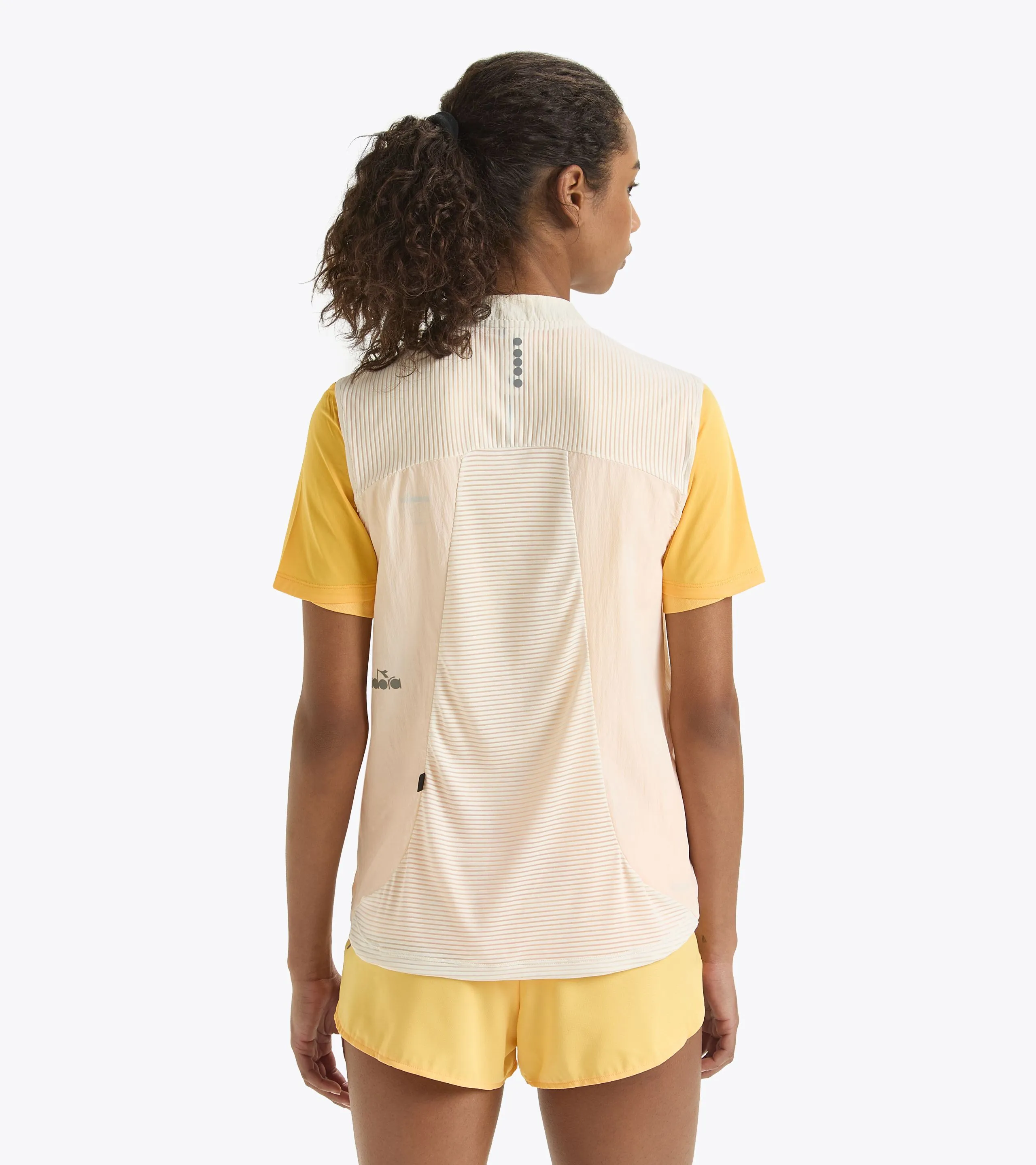 L. MULTILAYER VEST RUN CREW
