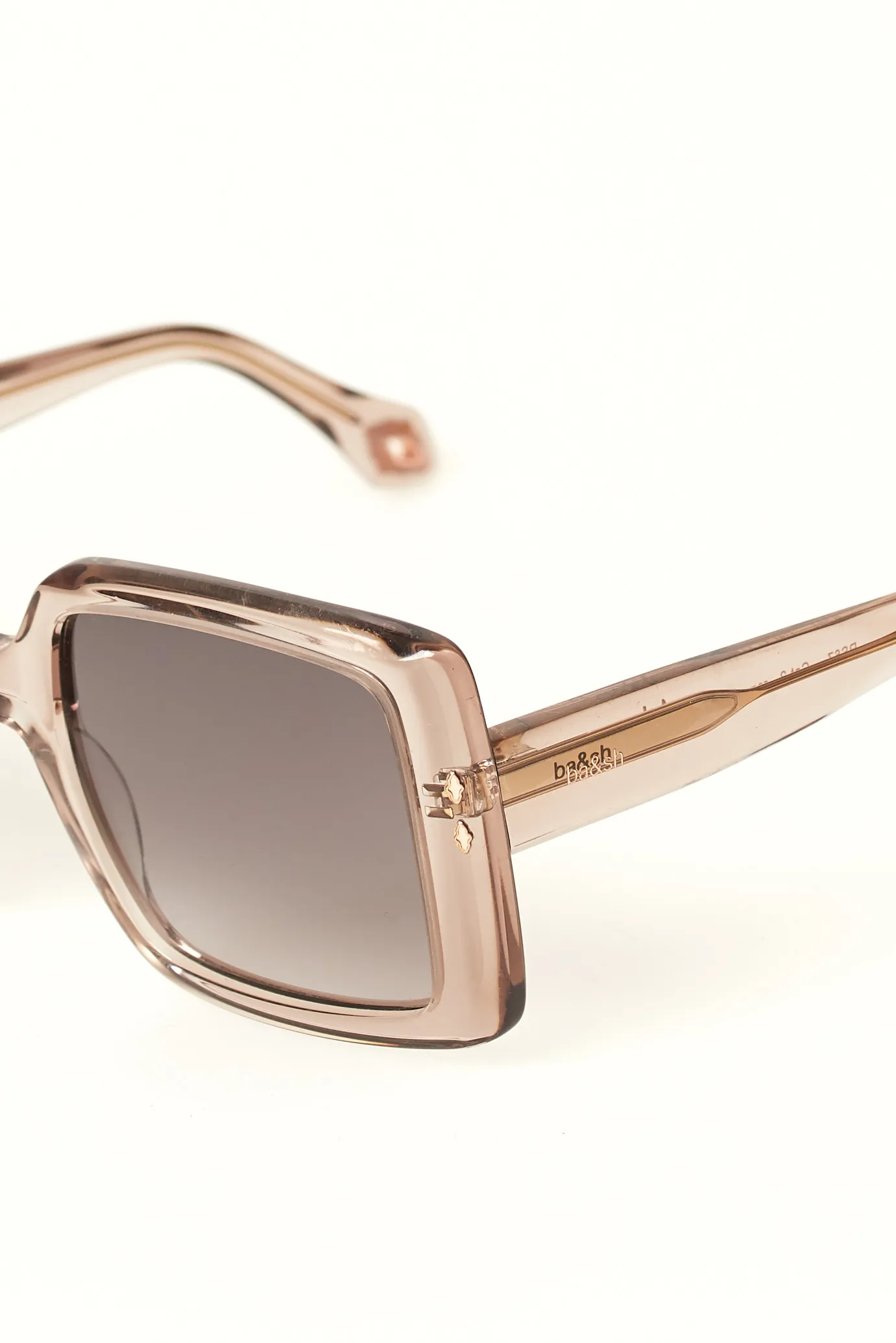 LILIA oversized sunglasses