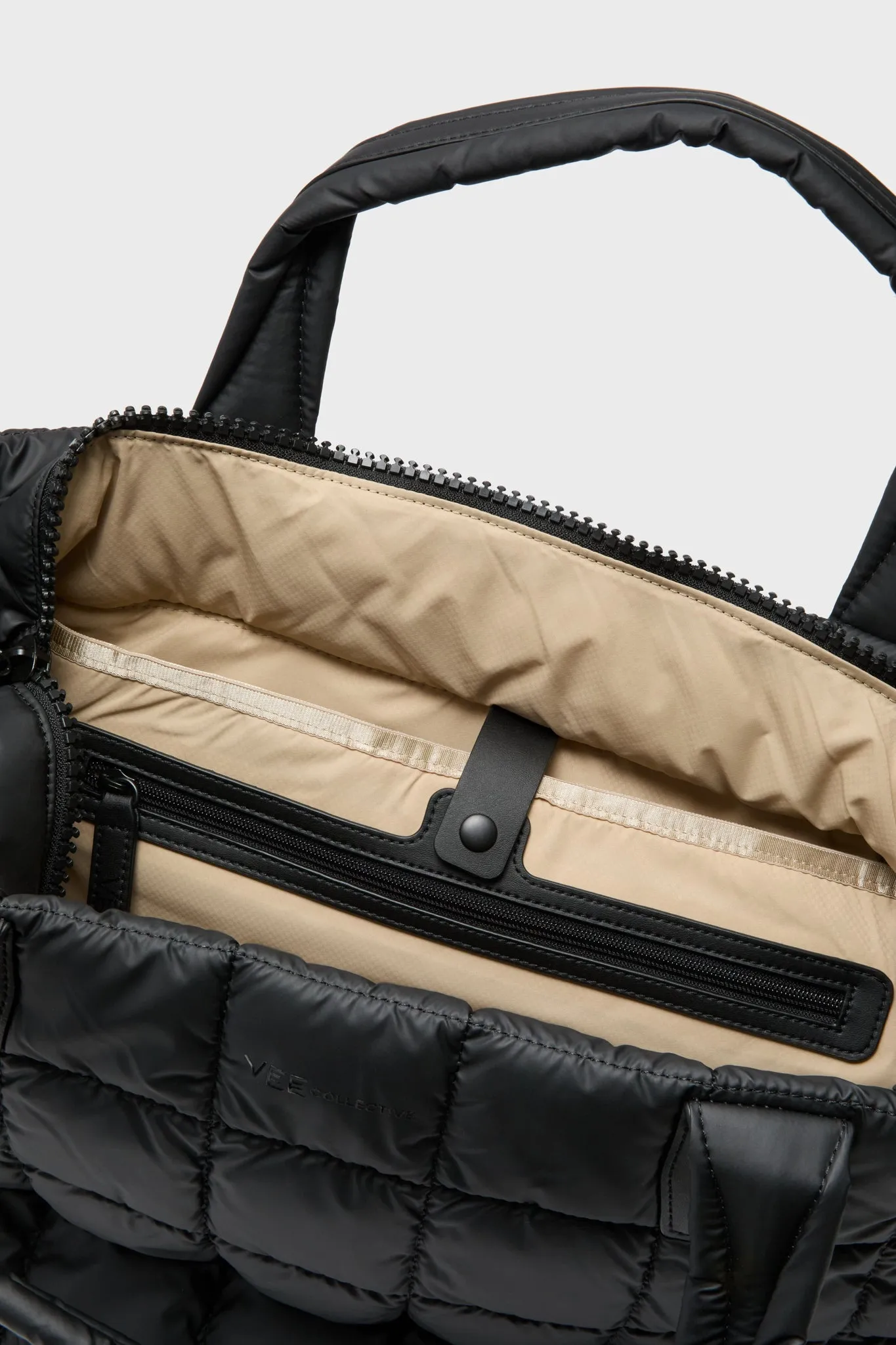Matte Black Porter Tote Medium