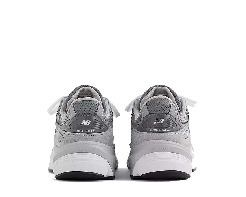 New Balance 990v6