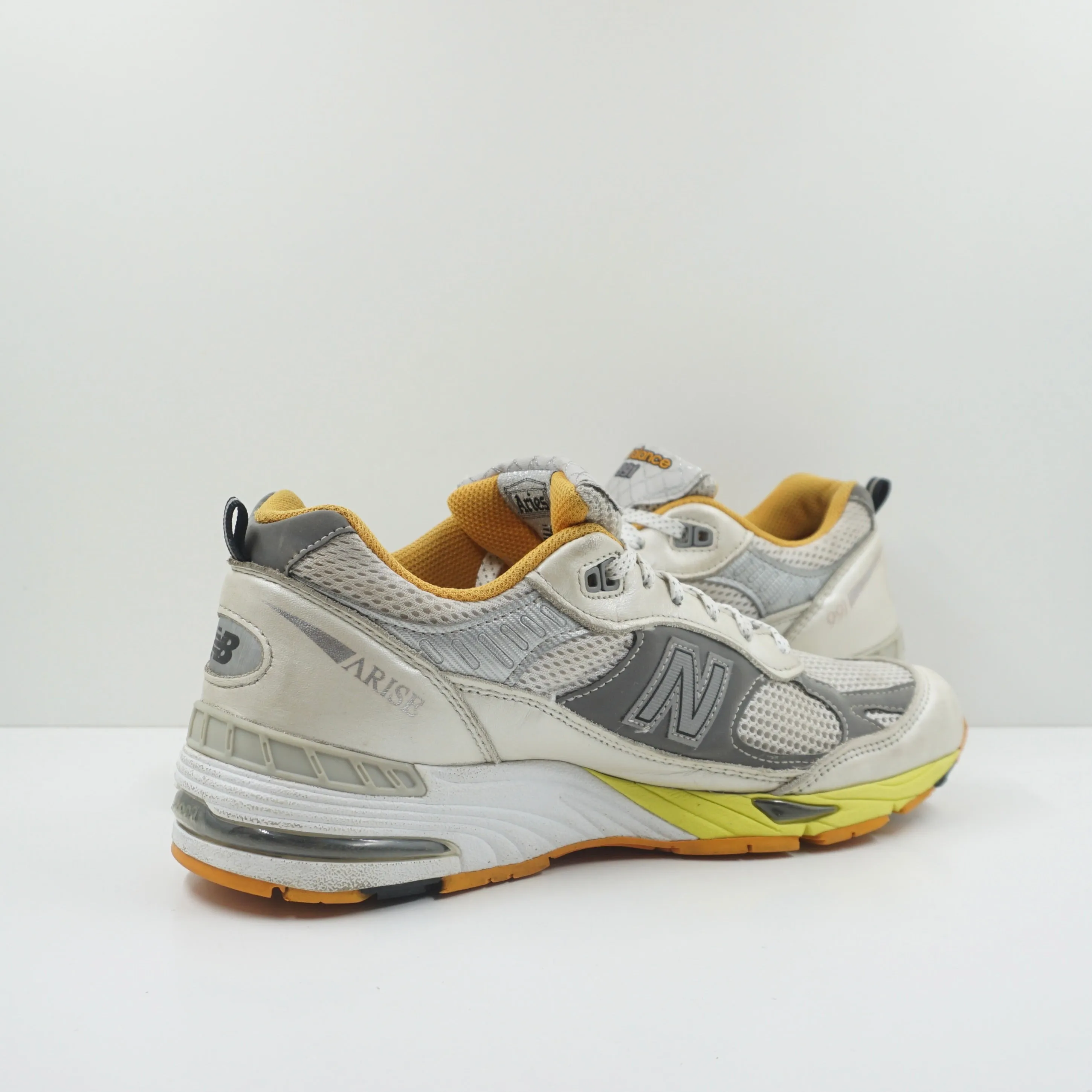 New Balance 991 Aries Orange (W)