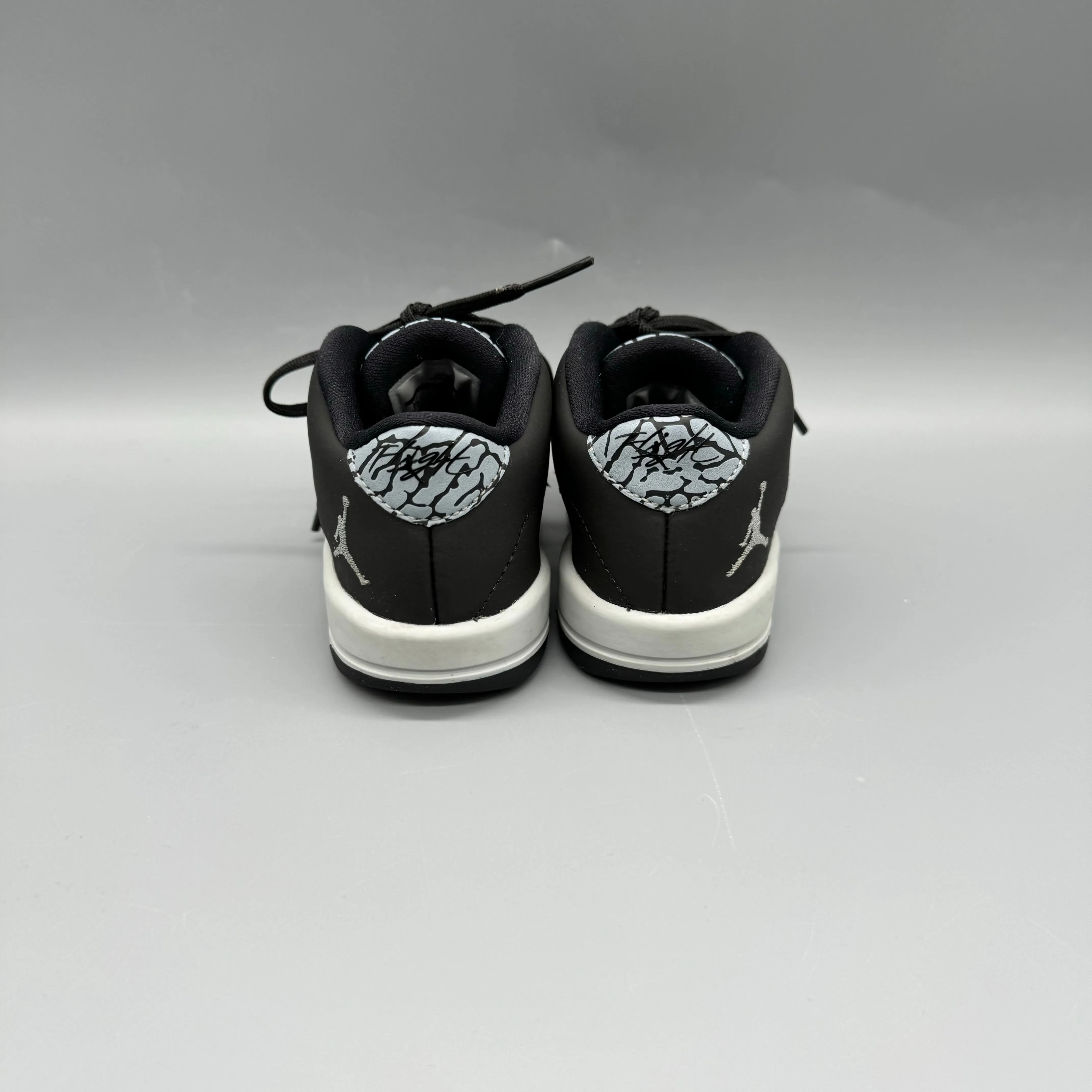 Nike / Jordan / Runner / US6