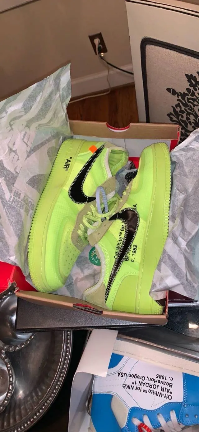 Nike air force 1 volt off white