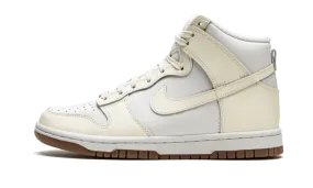 Nike Dunk High Sail Gum