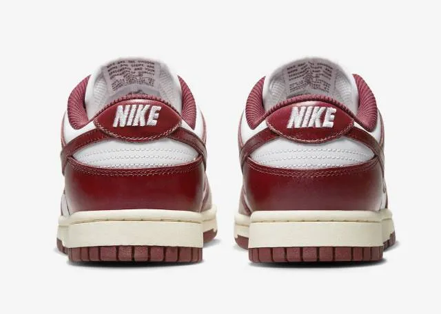 Nike Dunk Low WMNS Team Red