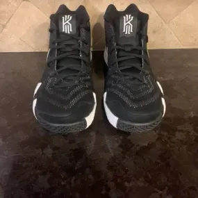 Nike kyrie 4 black