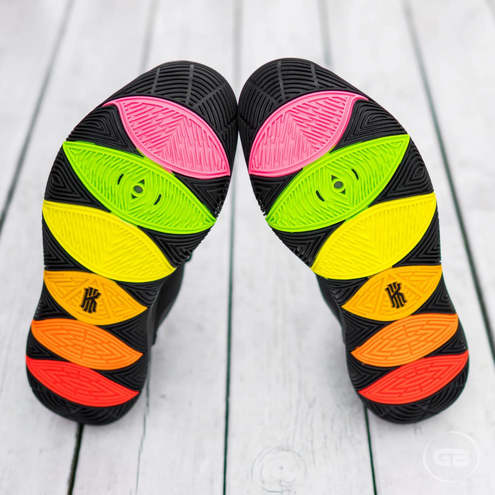 Nike Kyrie 5 ''Black Rainbow''