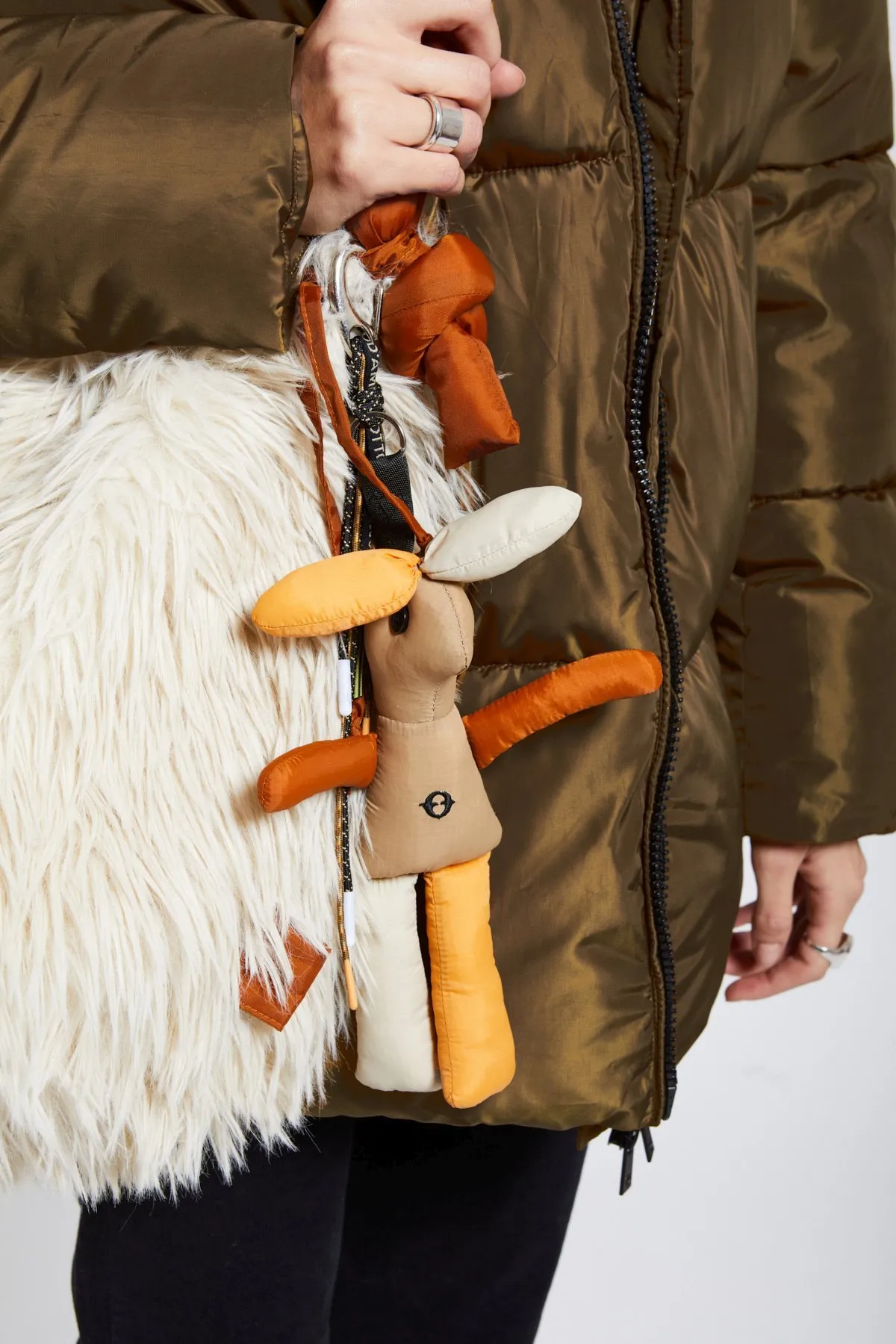 Puffer brooch