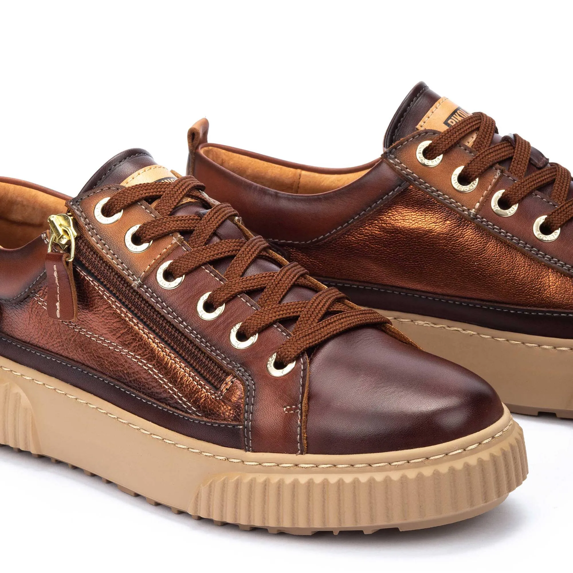 RIELLS Women’s sneakers