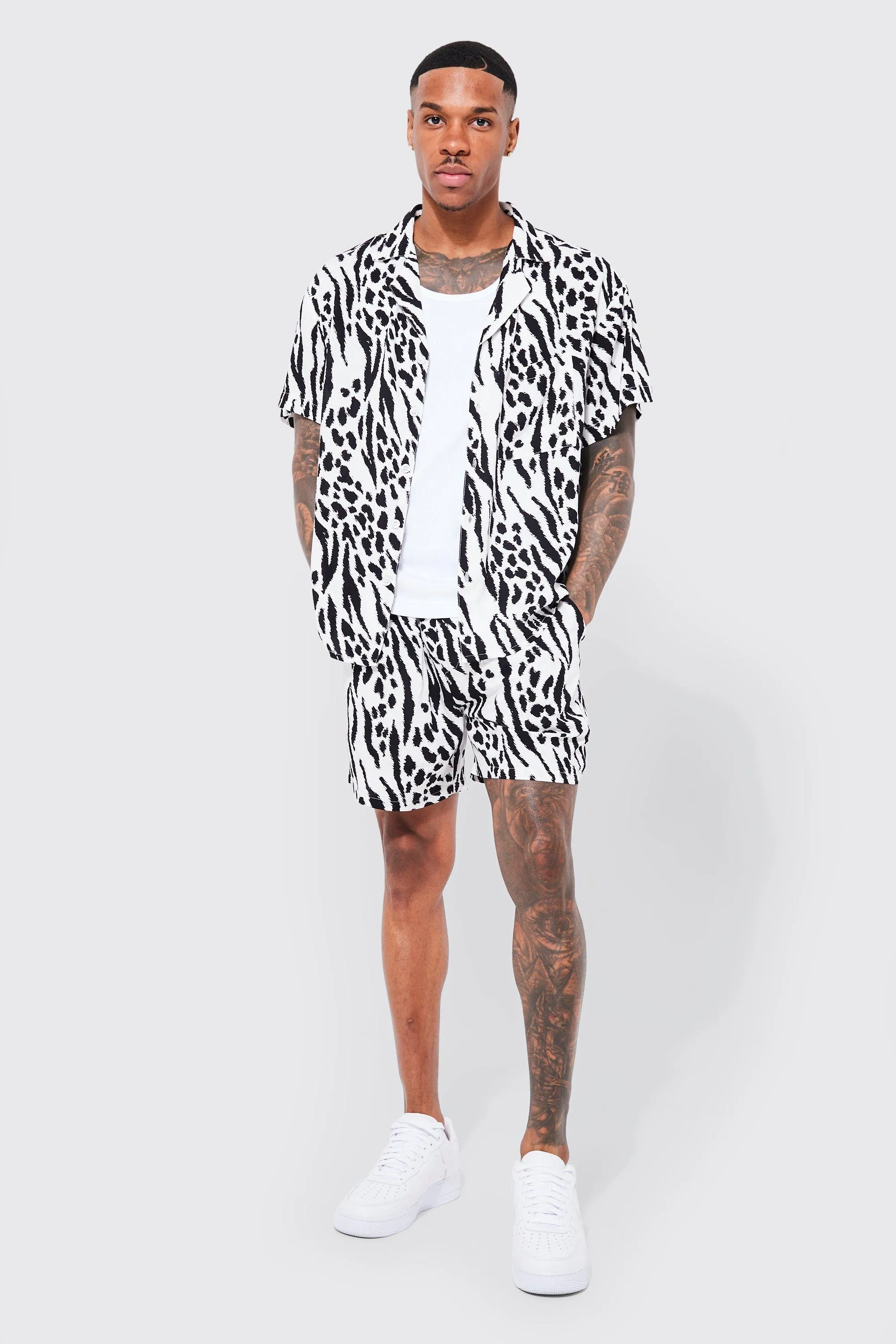 Short Sleeve Animal Shirt And Short Set | boohooMAN UK