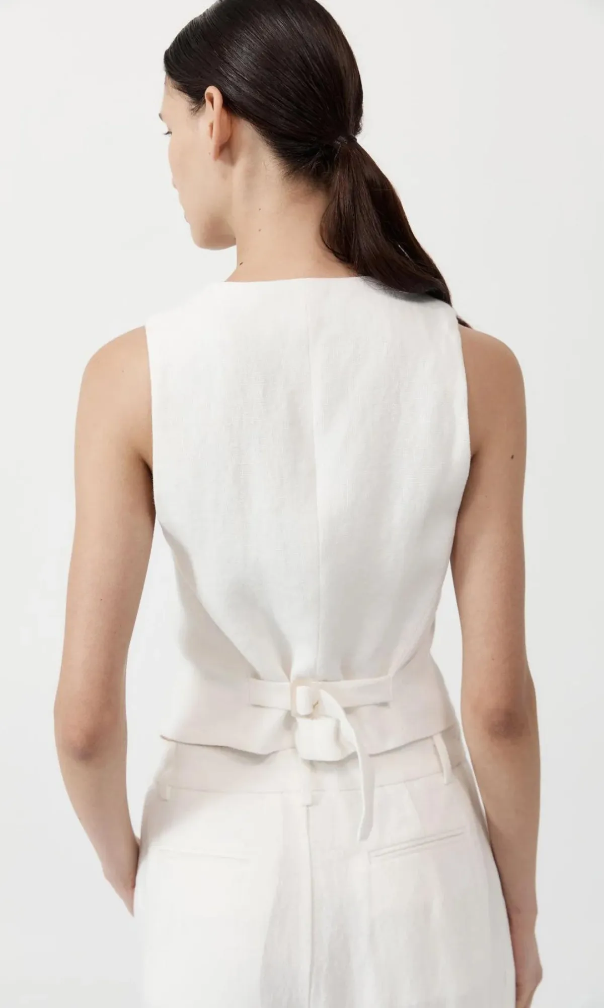 ST. AGNI | Tailored Linen Vest