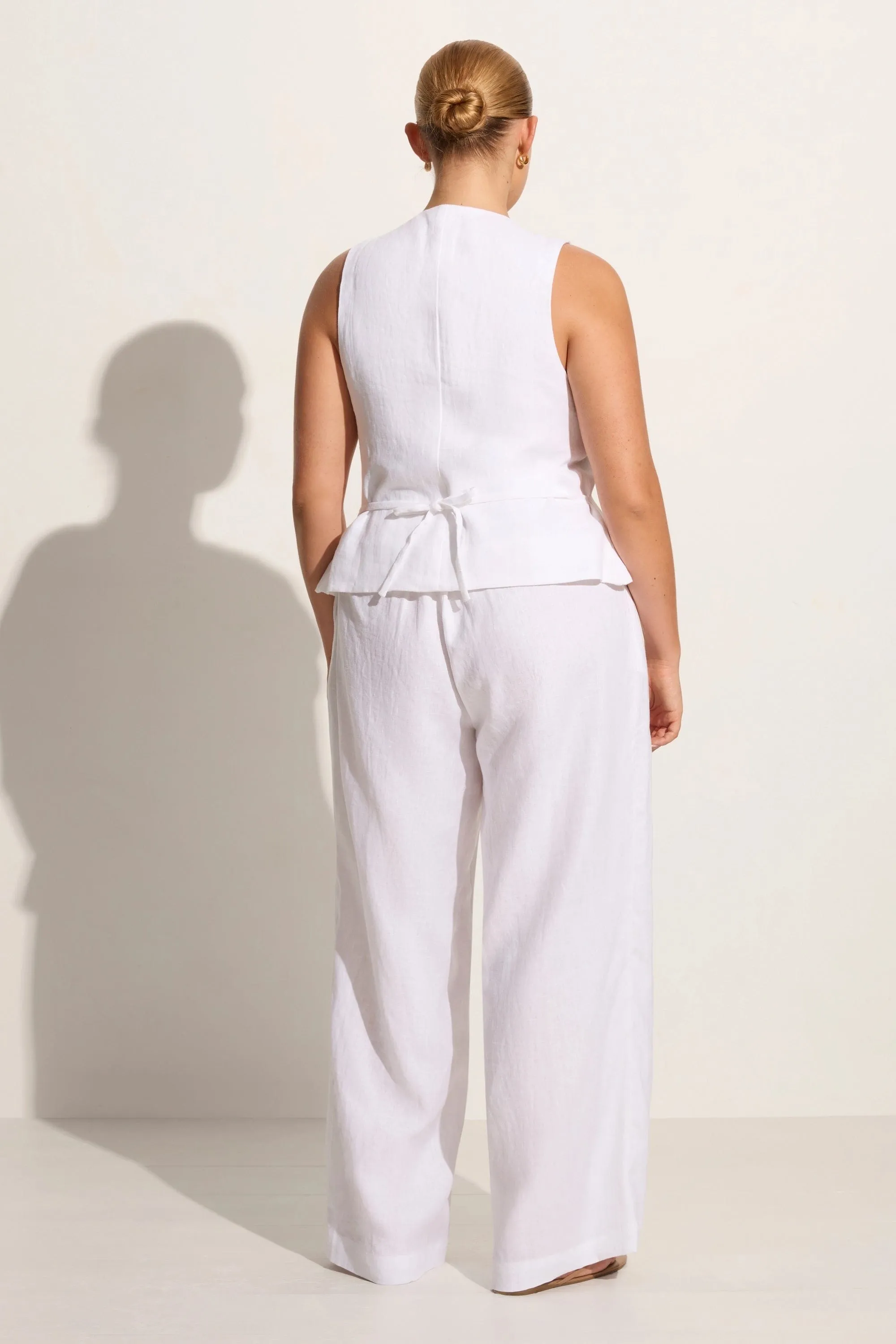 Stanze Vest White