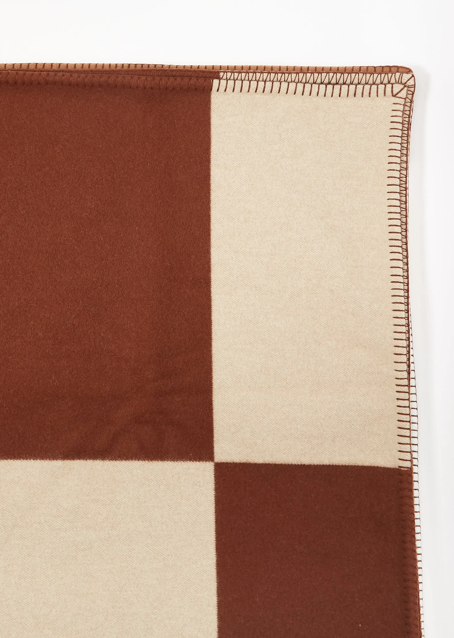 Valatzu Anton Blanket