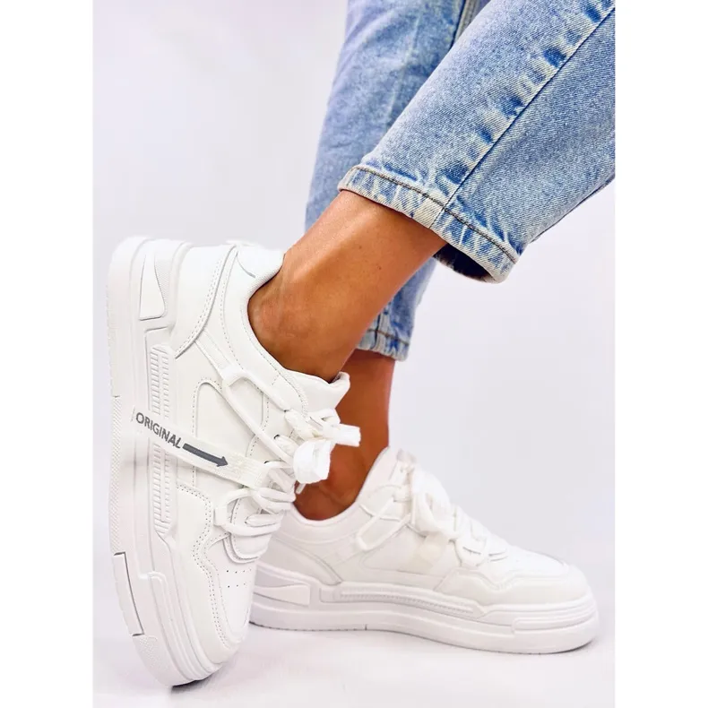 Valby White Women's Sneakers